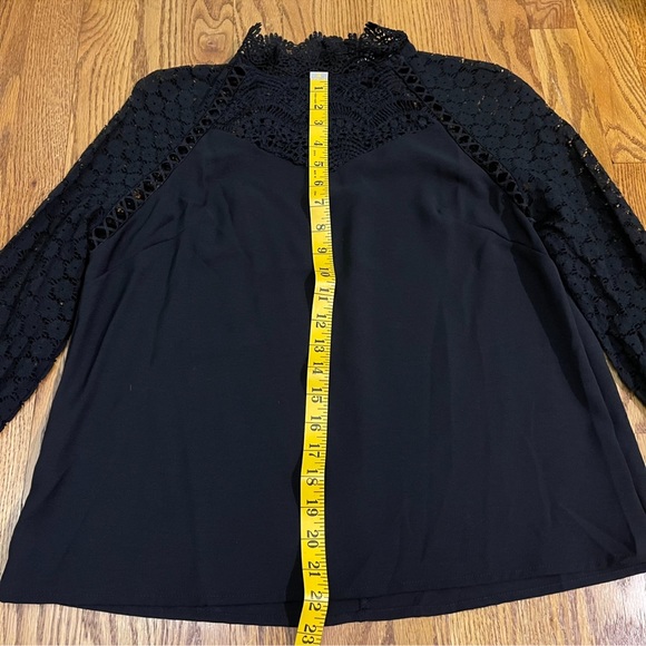 Black Guipure Lace Insert Top - Picture 11 of 13